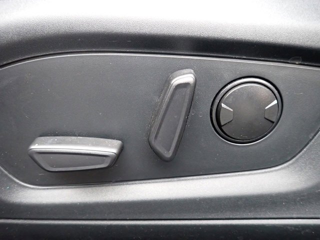 Certified 2023 Ford Explorer XLT w/ Equipment Group 202A image 23