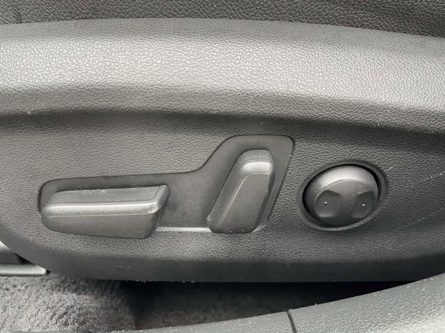 Used 2020 Hyundai Elantra Limited w/ Cargo Package (C1) image 20