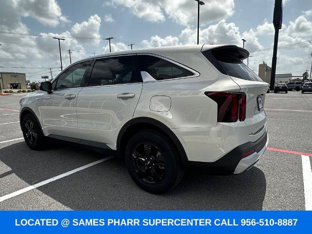 Used 2026 Kia Sorento LX FWD image 6