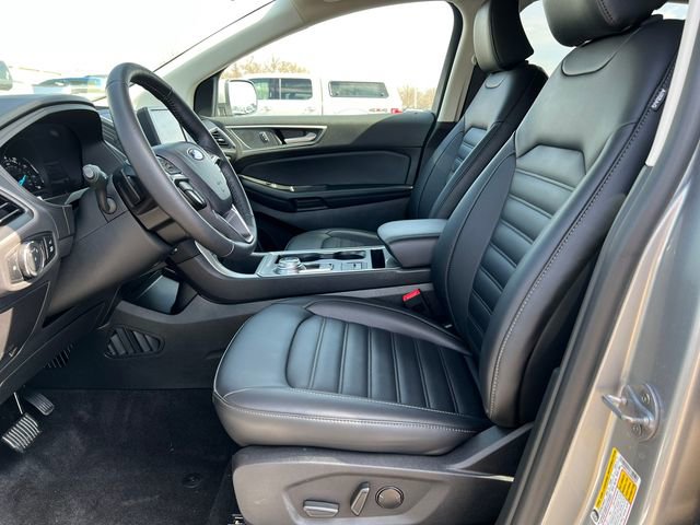 Certified 2024 Ford Edge SEL w/ Convenience Package image 4