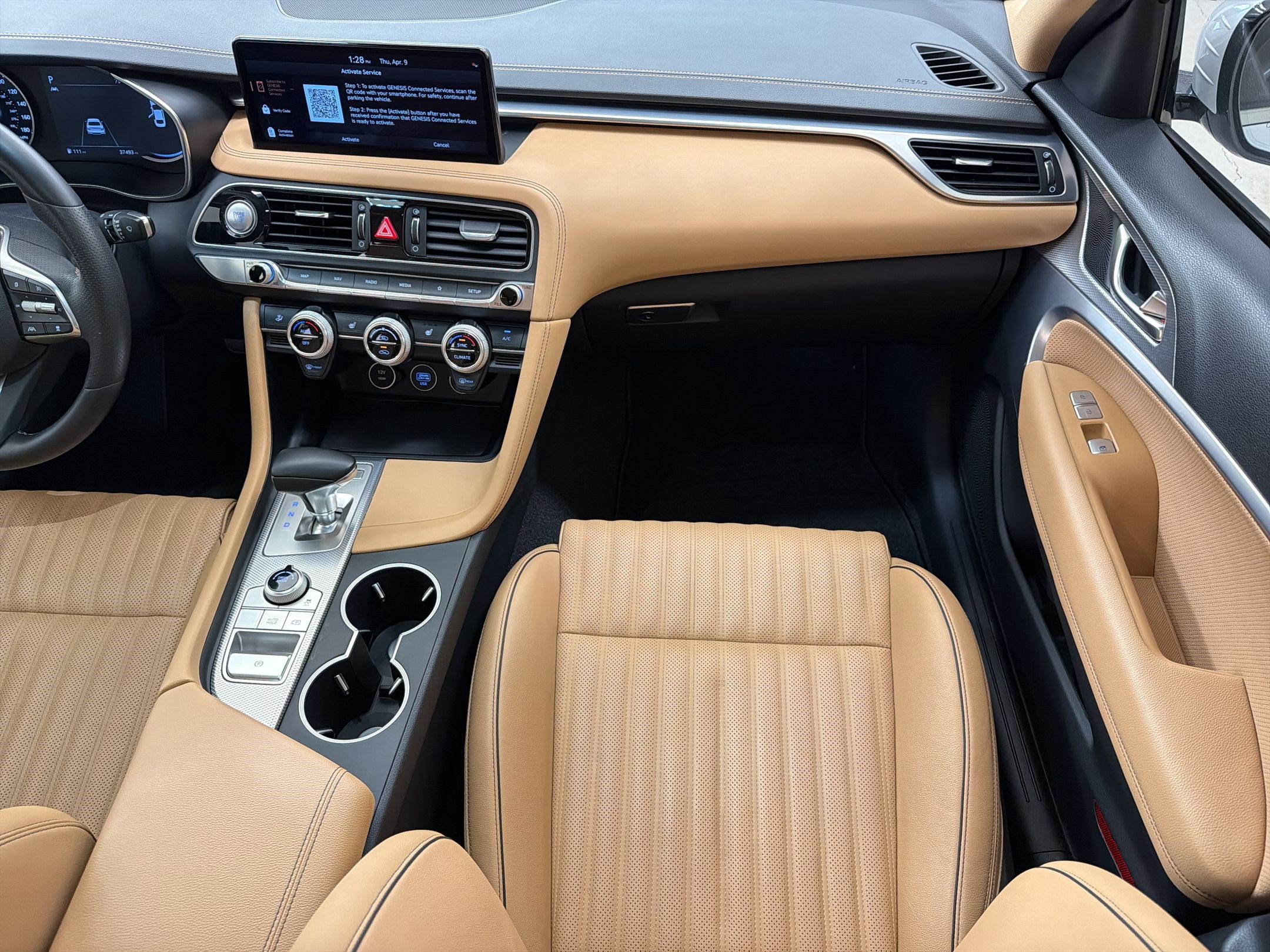 Used 2022 Genesis G70 3.3T image 27