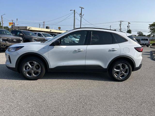 Certified 2025 Ford Escape ST-Line AWD/4WD image 7