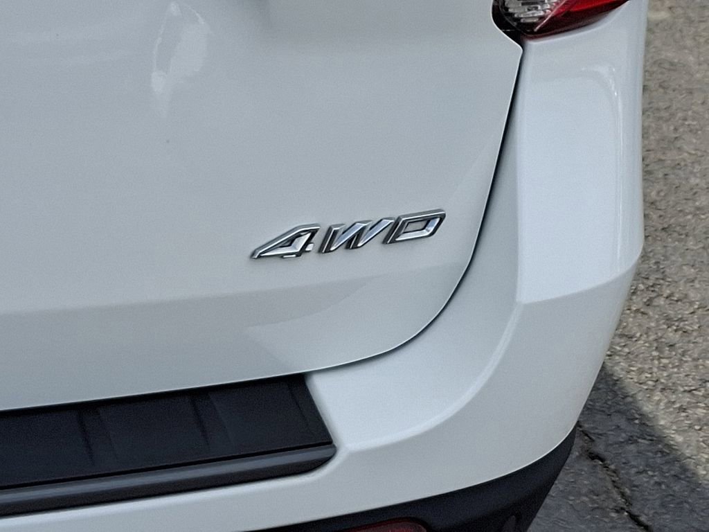 Certified 2023 Ford Explorer XLT w/ Equipment Group 202A image 33