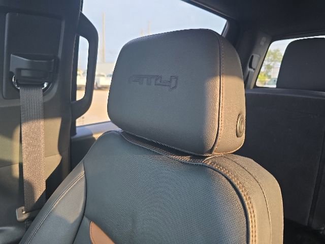 Used 2023 GMC Sierra 1500 AT4 w/ AT4 Premium Package AWD/4WD image 16