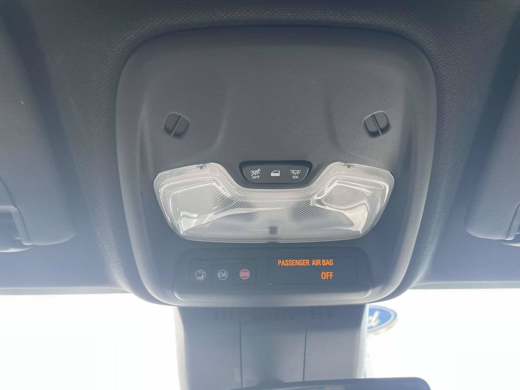 Used 2024 Chevrolet Colorado W/T RWD image 28