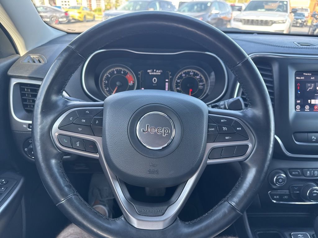 Used 2021 Jeep Cherokee Latitude Lux FWD image 19