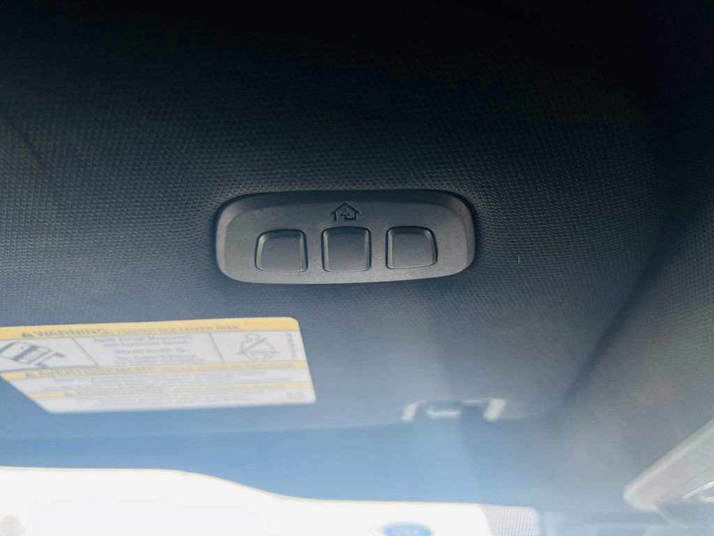 Certified 2022 Ford F150 Lariat image 32