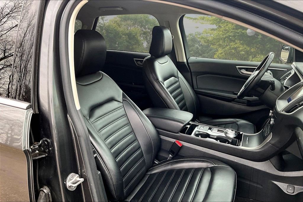 Certified 2020 Ford Edge SEL image 9