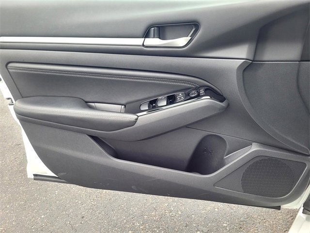 Used 2023 Nissan Altima 2.5 SV w/ SV Premium Package image 15