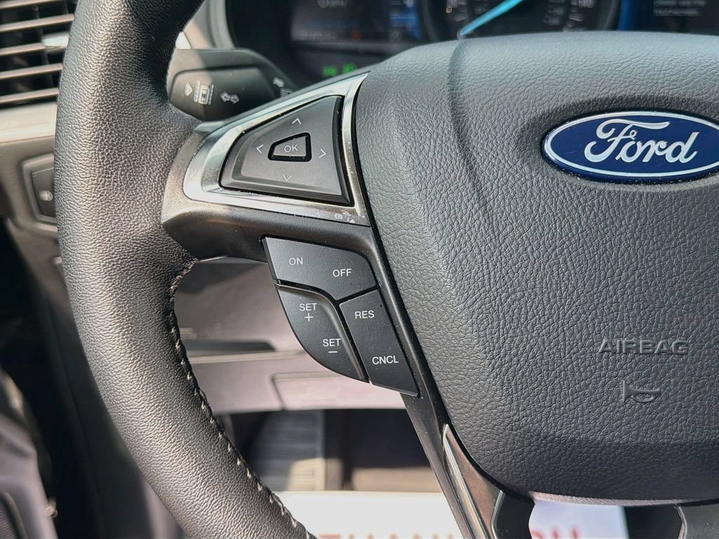 Certified 2024 Ford Edge SEL w/ Convenience Package AWD/4WD image 12