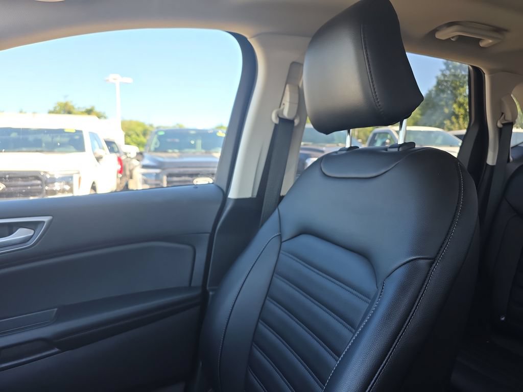 Certified 2024 Ford Edge SEL w/ Convenience Package AWD/4WD image 41