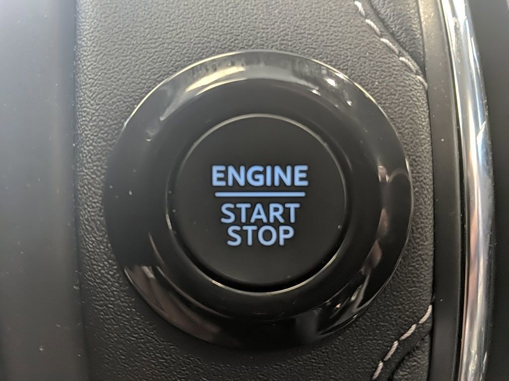 Certified 2025 Ford Expedition Max Platinum image 30