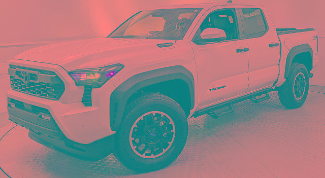 Used 2025 Toyota Tacoma TRD Off-Road w/ TRD Off Road Premium Package AWD/4WD image 6