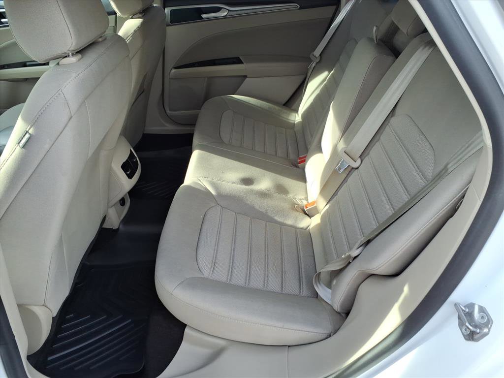 Certified 2020 Ford Fusion SE FWD image 6