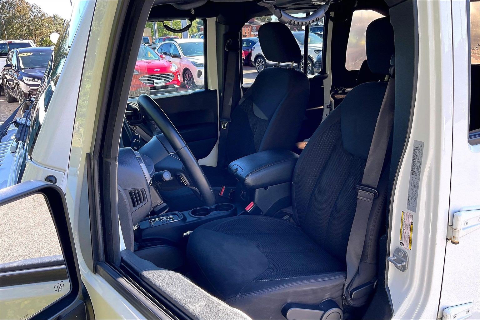 Used 2017 Jeep Wrangler Unlimited Sport AWD/4WD image 25