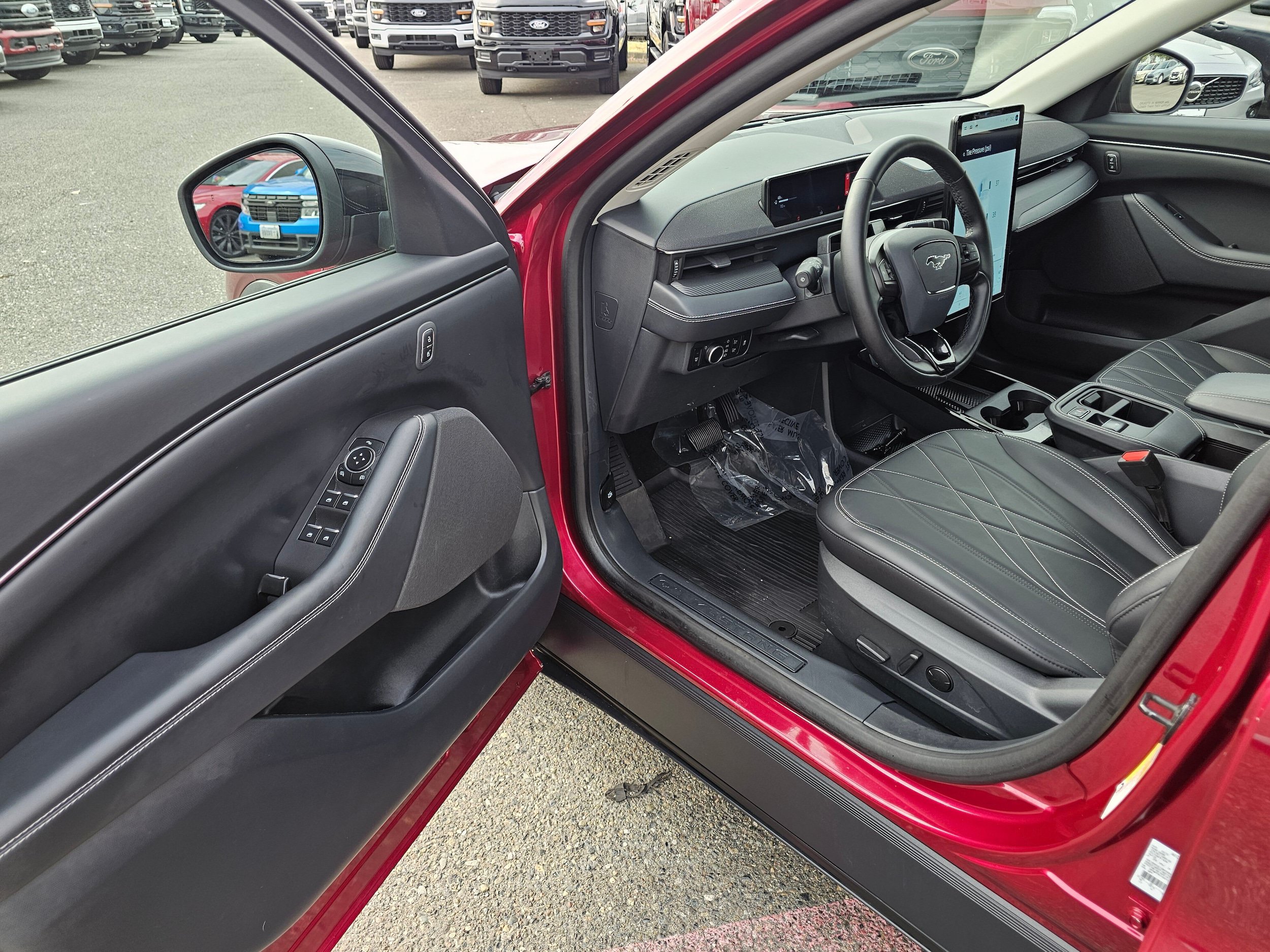 Certified 2025 Ford Mustang Mach-E Select w/ Interior Protection Package AWD/4WD image 20