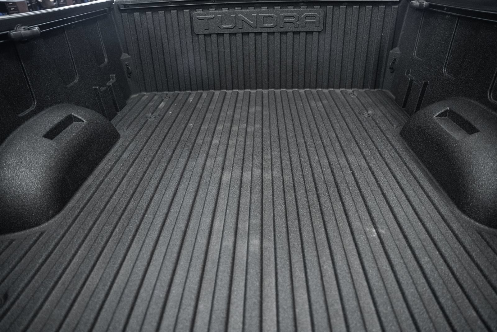 Used 2025 Toyota Tundra Limited AWD/4WD image 10