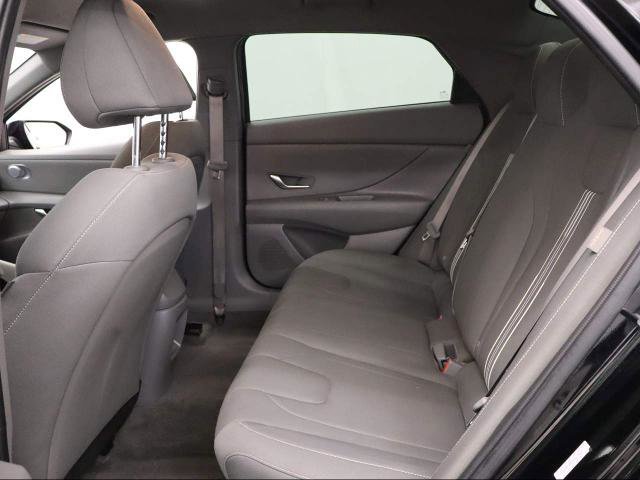 Used 2024 Hyundai Elantra SEL image 40