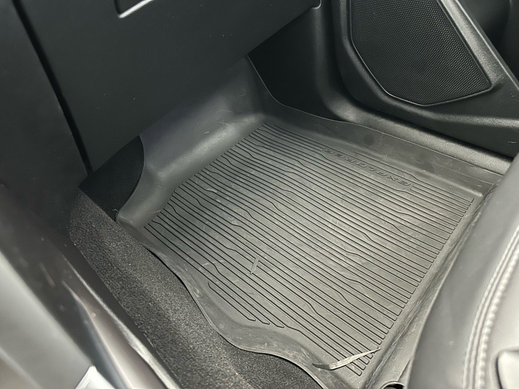 Certified 2024 Ford Explorer XLT w/ Equipment Group 202A image 40