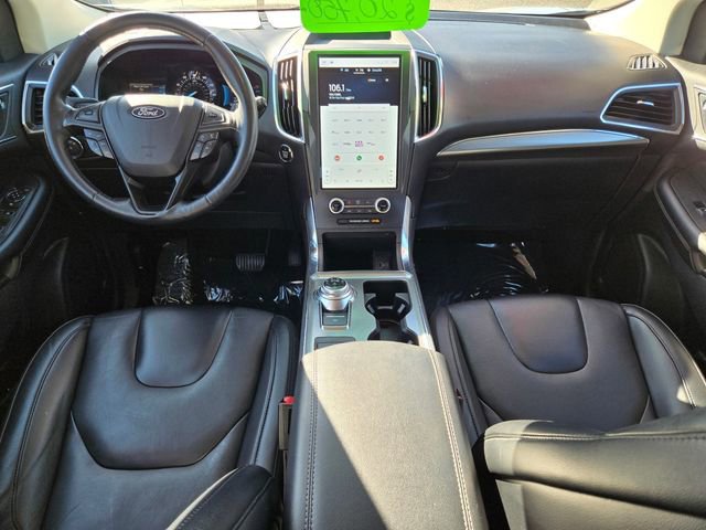 Certified 2022 Ford Edge Titanium AWD/4WD image 11