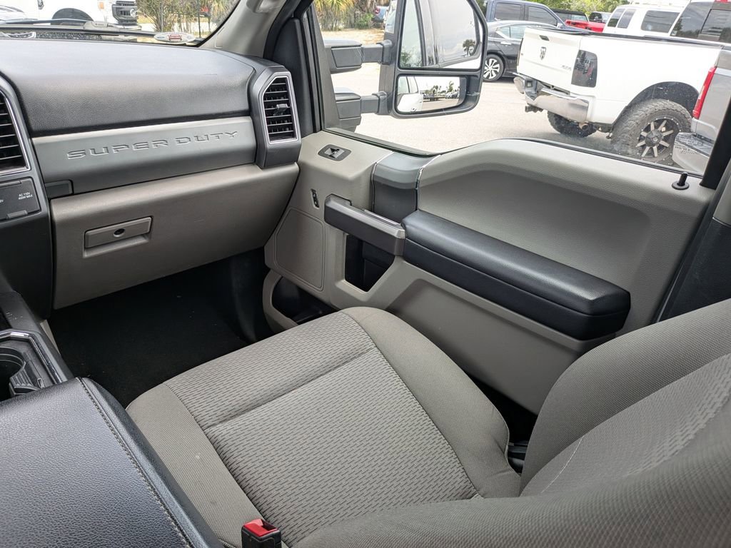 Certified 2021 Ford F250 XLT w/ XLT Premium Package AWD/4WD image 17