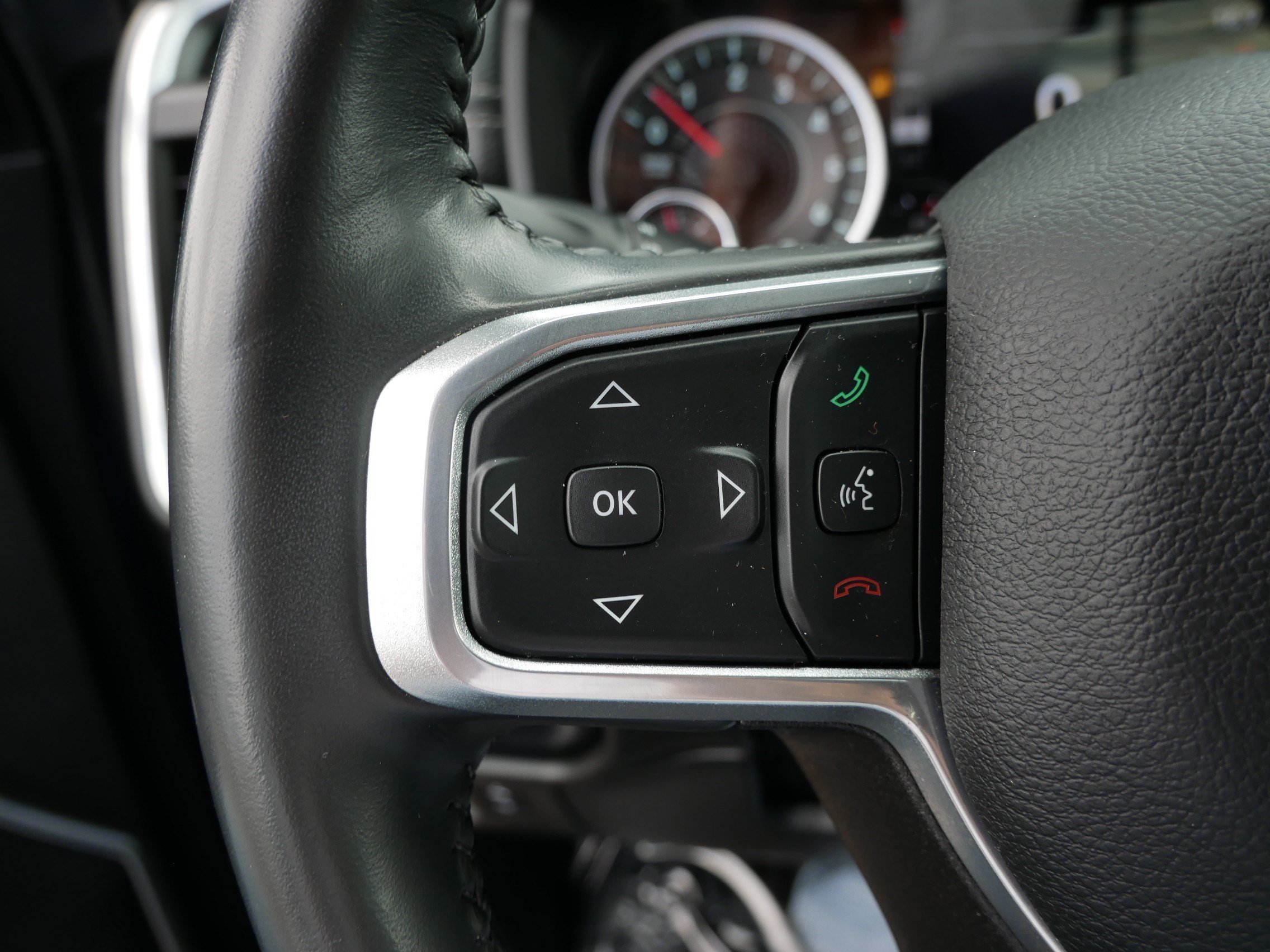 Used 2023 RAM 1500 Laramie AWD/4WD image 28