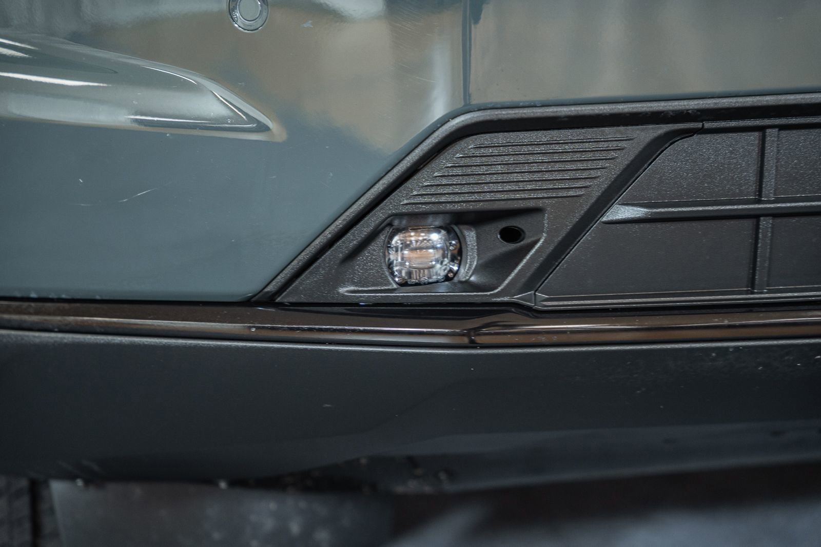 Used 2025 Chevrolet Suburban RST w/ Advanced Technology Package image 18