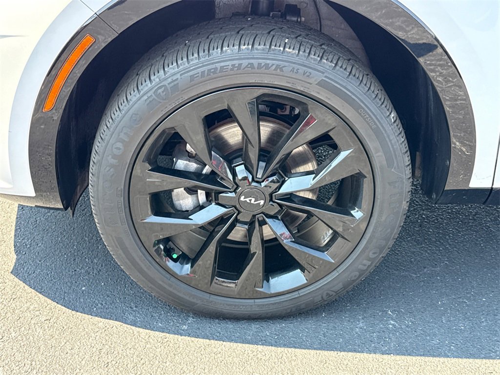 Used 2023 Kia Sorento SX image 11