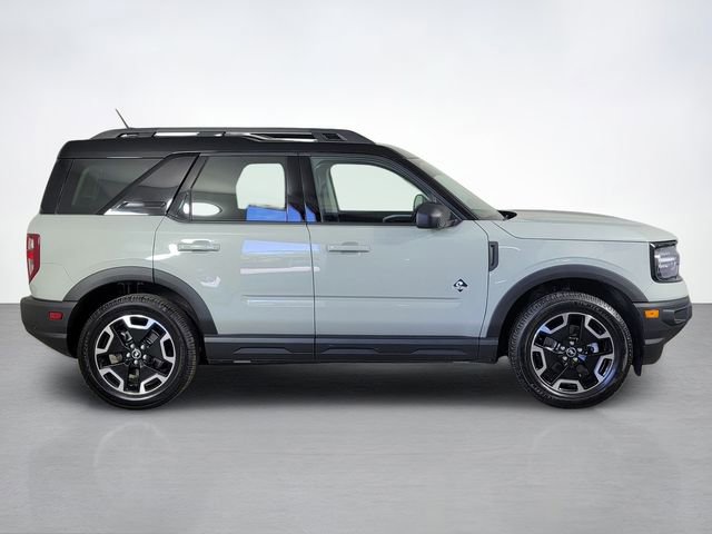 Certified 2023 Ford Bronco Sport Outer Banks AWD/4WD image 2