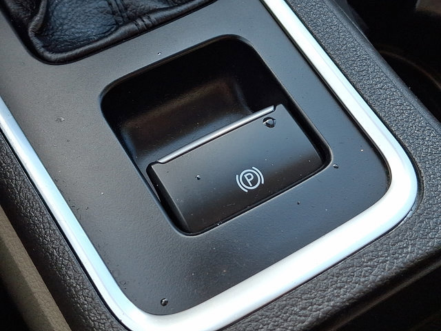 Certified 2019 Ford Escape Titanium image 28