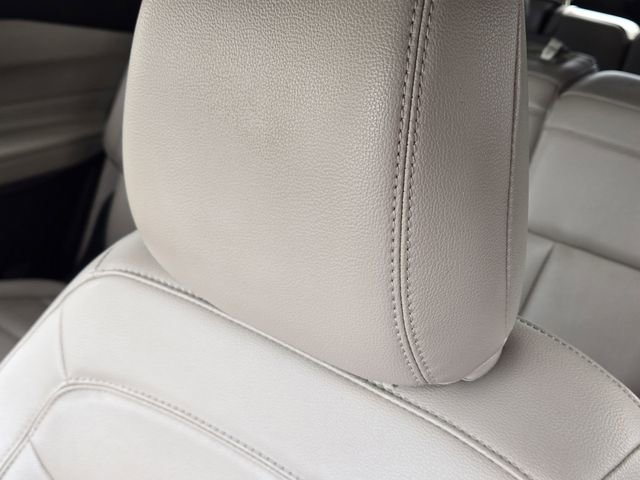 Certified 2022 Ford Explorer Limited AWD/4WD image 14