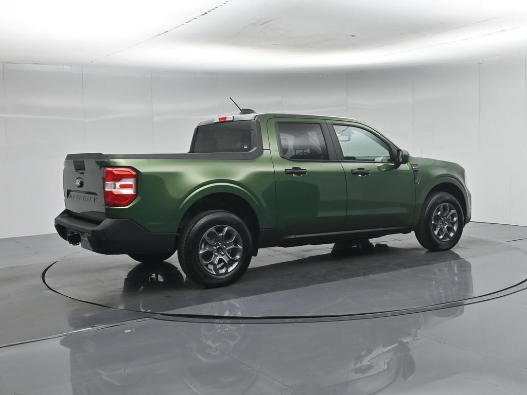Certified 2025 Ford Maverick XLT FWD image 28