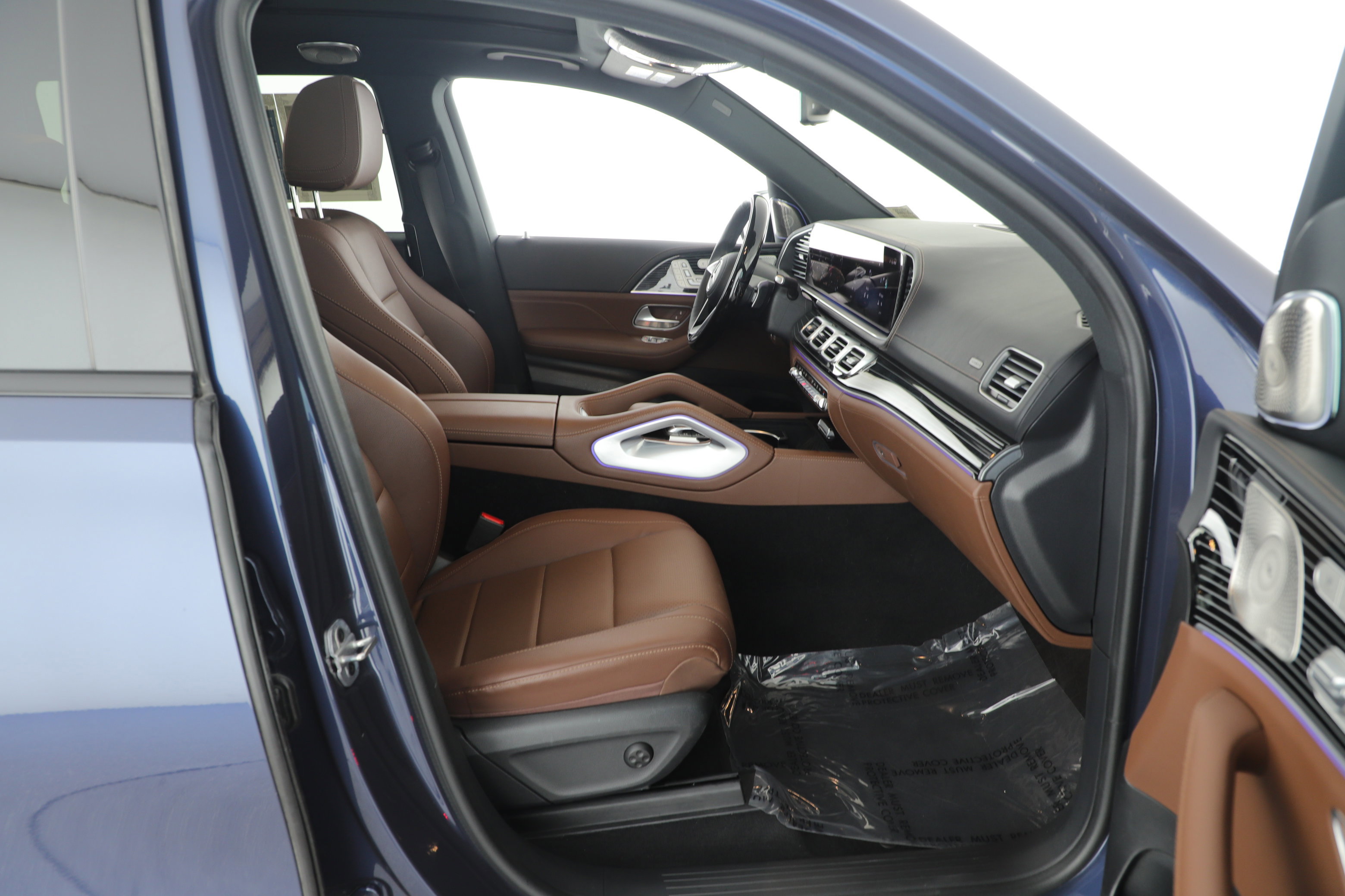 Used 2024 Mercedes-Benz GLS 450 4MATIC image 13