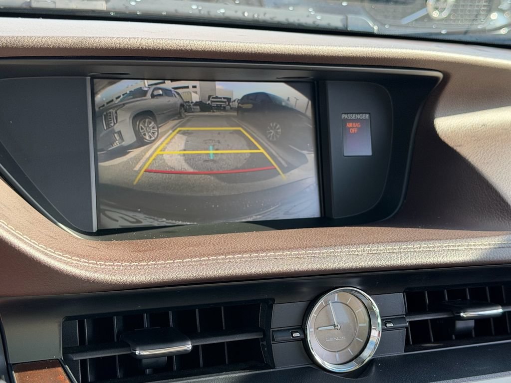 Used 2018 Lexus ES 350 w/ Luxury Package w/Wood Trim FWD image 22
