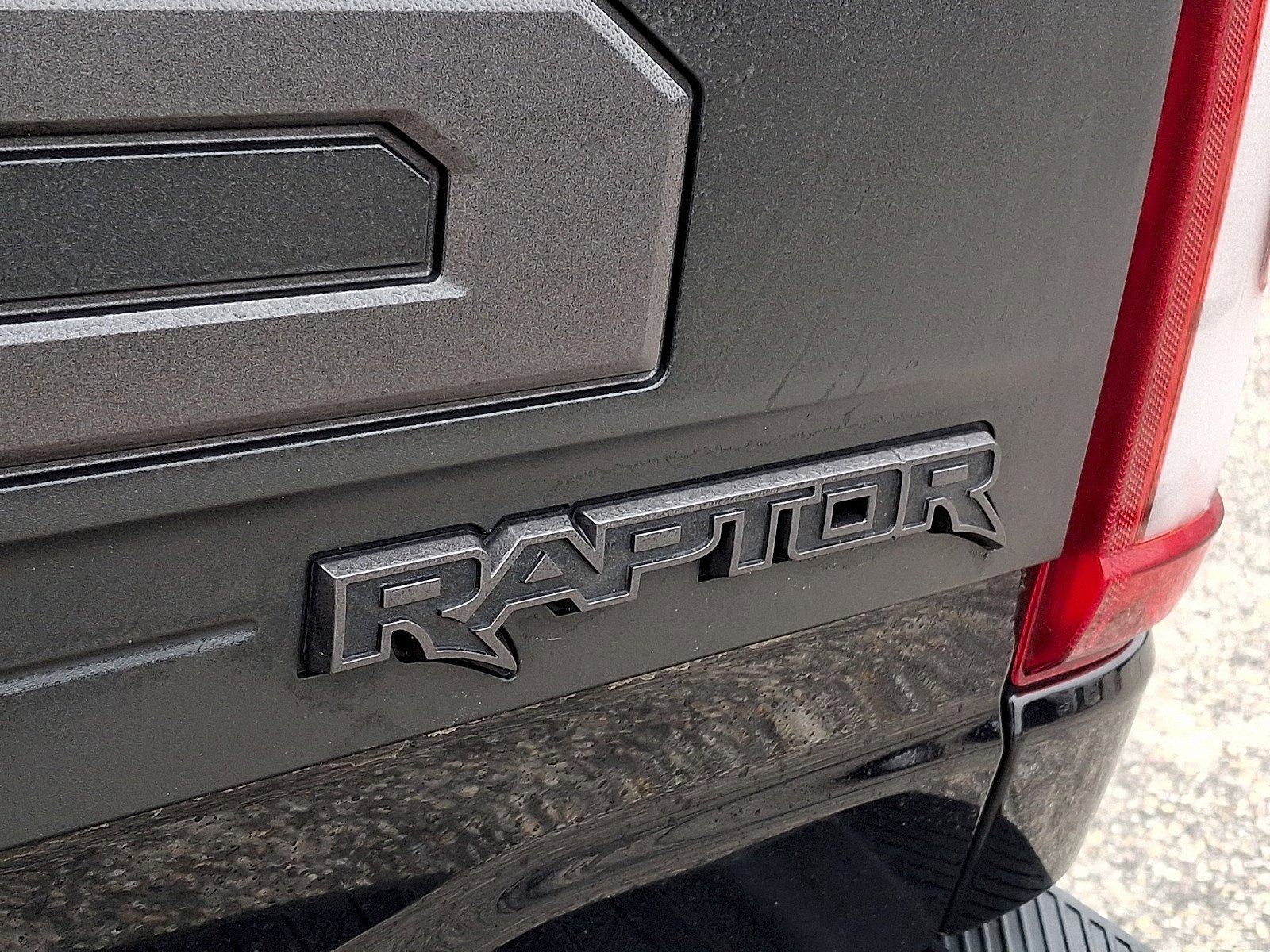 Certified 2022 Ford F150 Raptor w/ Equipment Group 801A High image 30