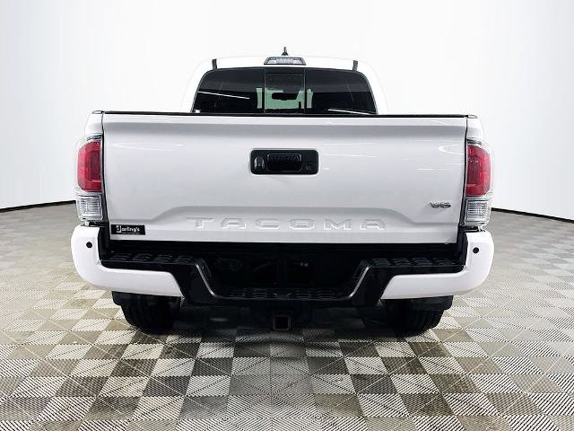 Used 2020 Toyota Tacoma TRD Off-Road w/ Technology Package AWD/4WD image 6