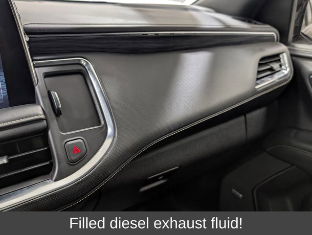 Used 2023 GMC Yukon SLT w/ SLT Premium Package AWD/4WD image 8