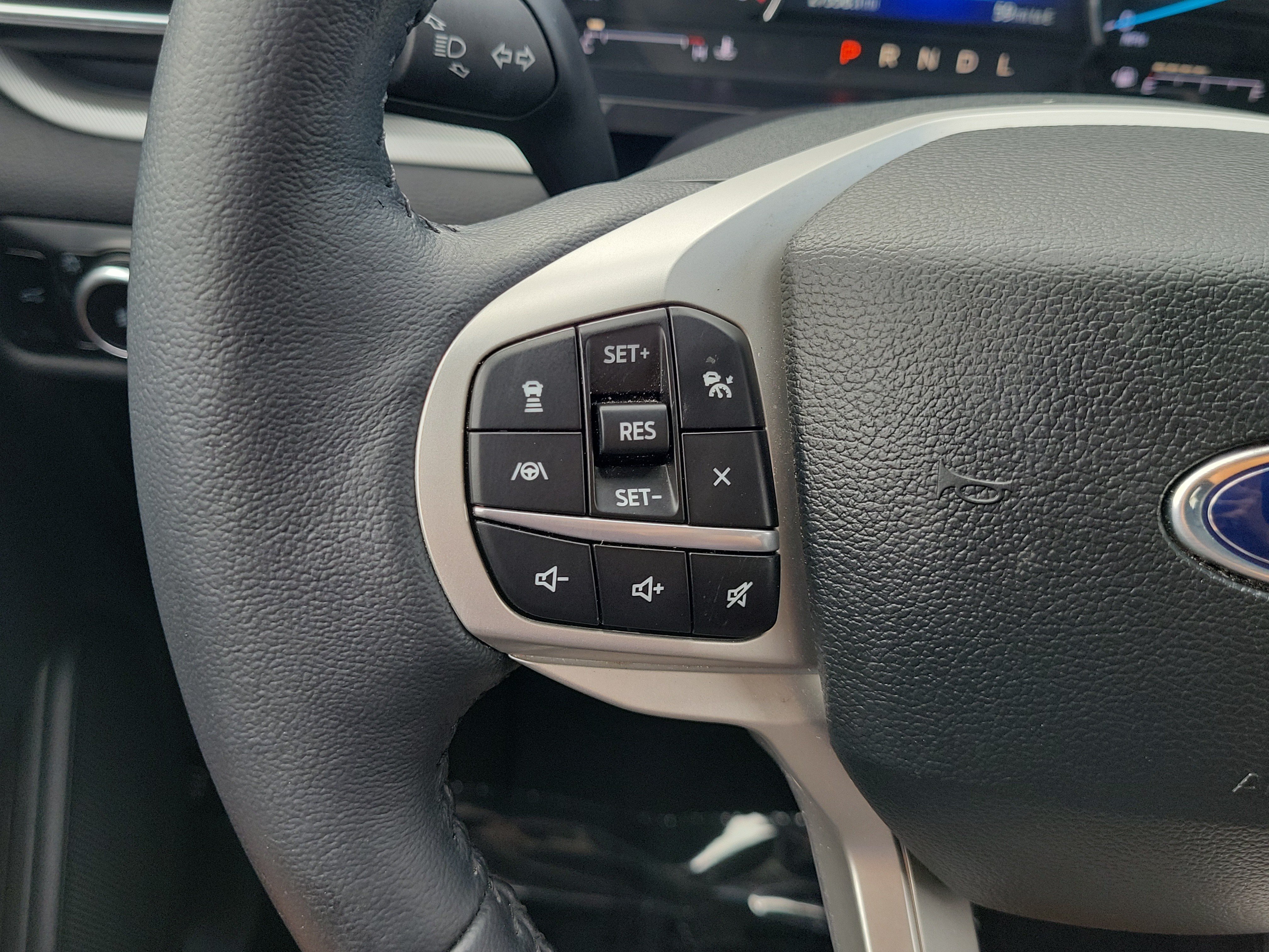 Certified 2023 Ford Explorer XLT w/ Equipment Group 202A RWD image 26