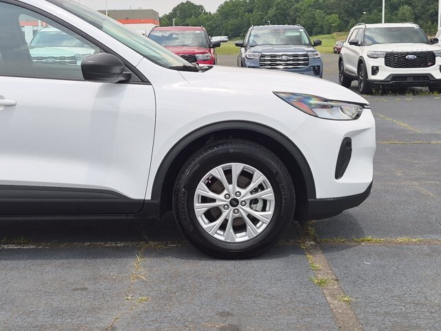Certified 2025 Ford Escape Active w/ Tech Pack #1 FWD image 11