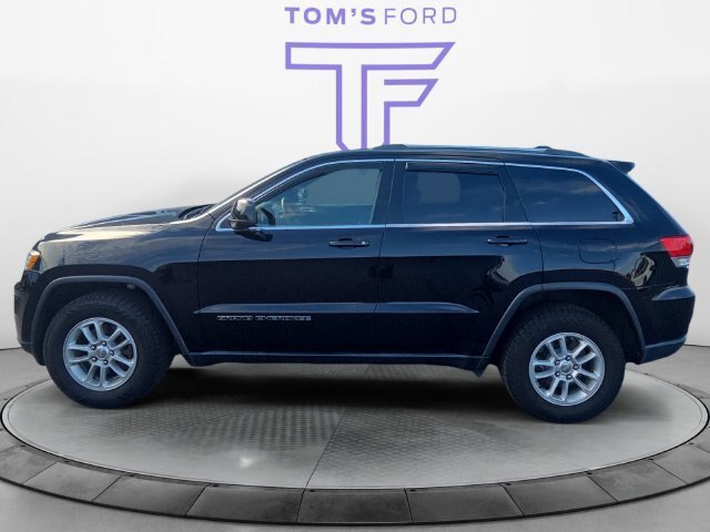 Used 2019 Jeep Grand Cherokee Laredo AWD/4WD image 2