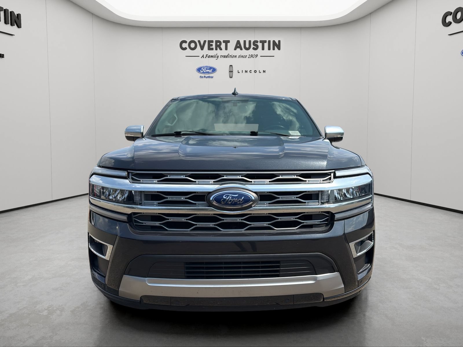 Certified 2023 Ford Expedition Platinum RWD image 8