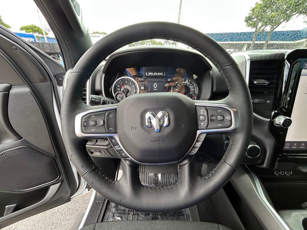 Used 2025 RAM 1500 Big Horn RWD image 15