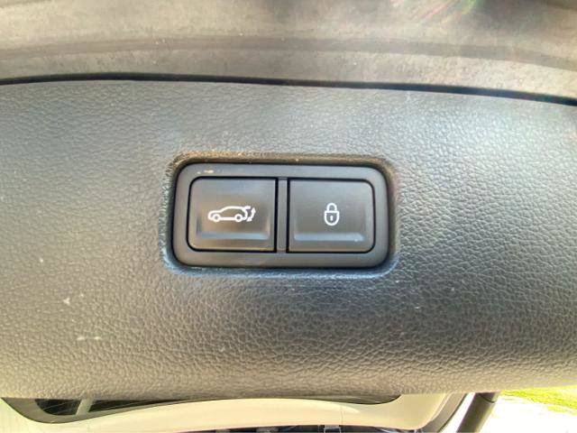 Used 2024 Genesis GV80 3.5T w/ Prestige Package AWD/4WD image 9