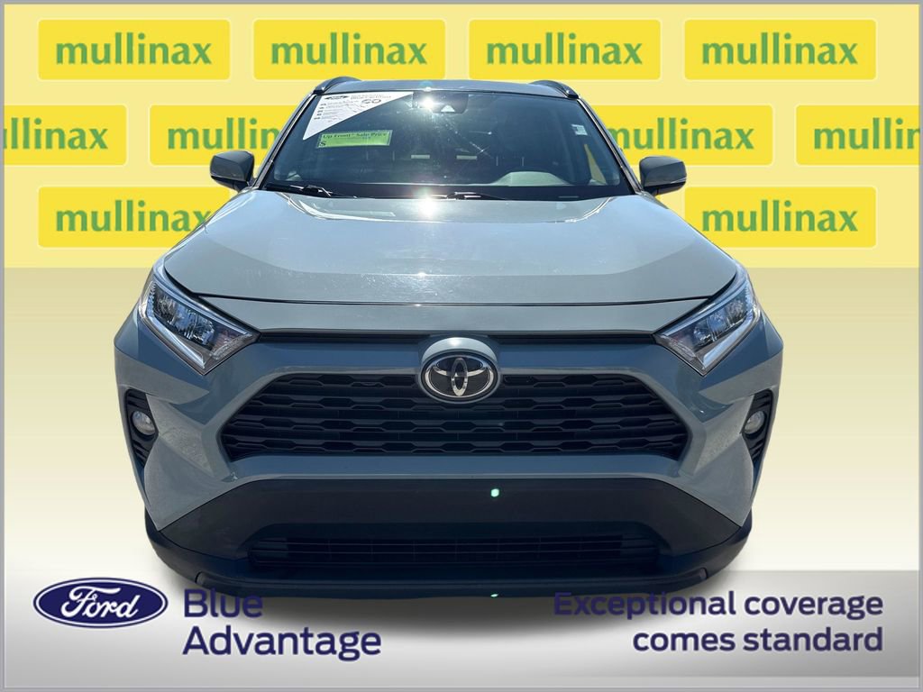 Used 2021 Toyota RAV4 XLE Premium image 12