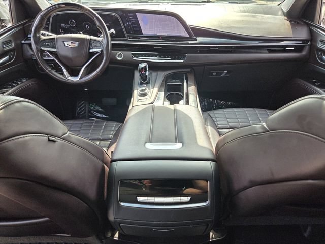 Used 2024 Cadillac Escalade Sport Platinum w/ LPO, ONYX Package AWD/4WD image 16