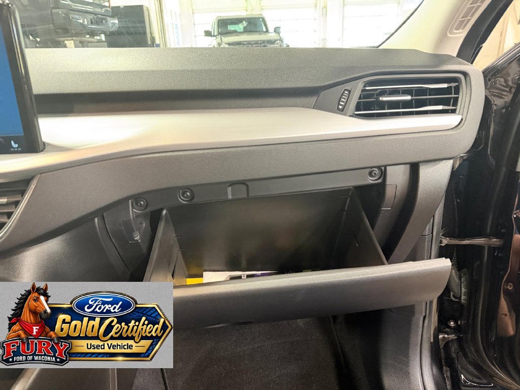 Certified 2025 Ford Escape Platinum AWD/4WD image 18