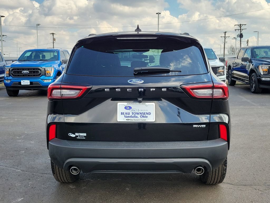 Certified 2025 Ford Escape ST-Line image 5