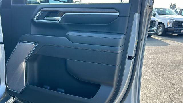 Used 2025 Chevrolet Silverado 3500 High Country w/ High Country Premium Package image 10