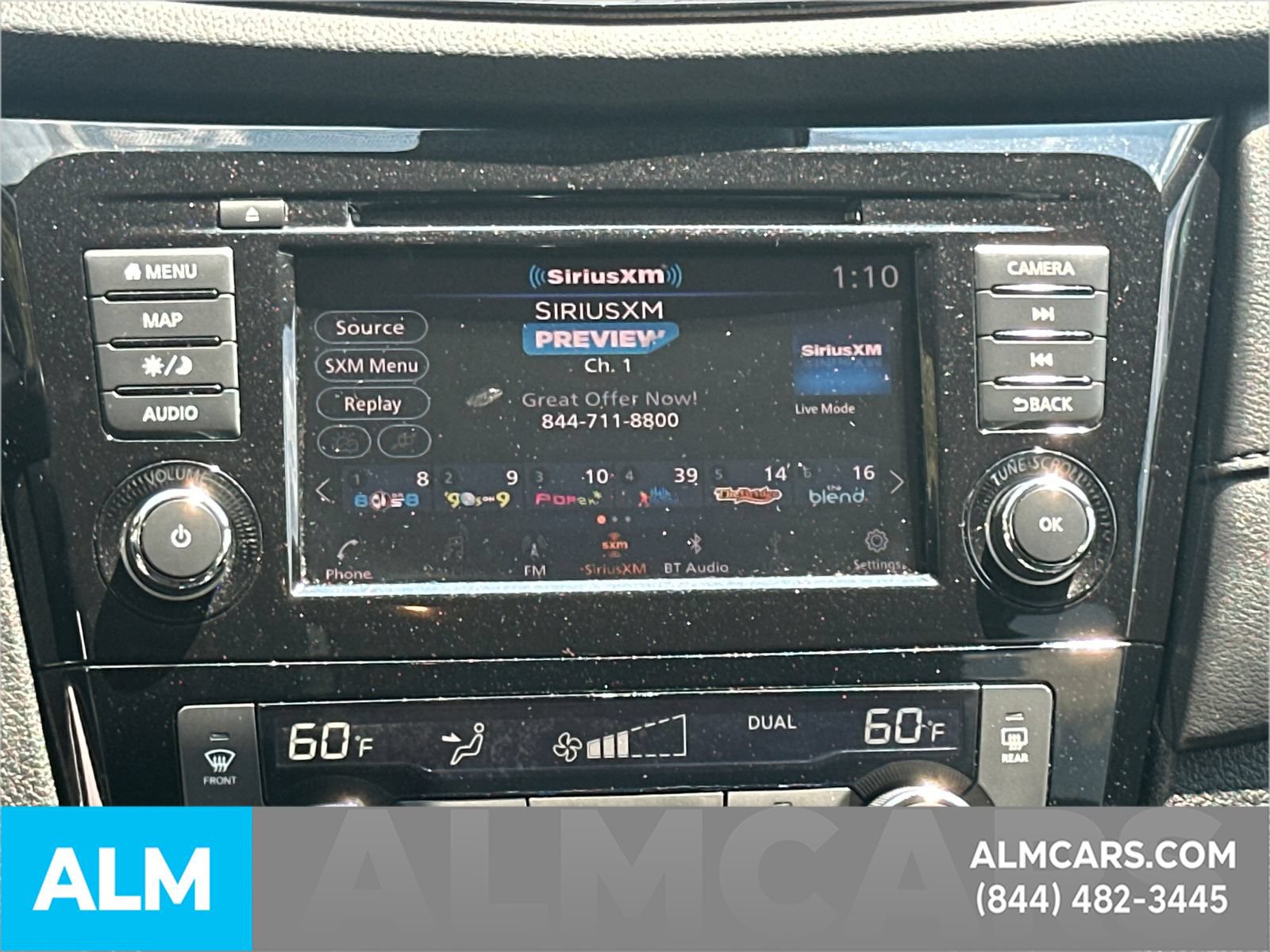 Used 2019 Nissan Rogue SV w/ Premium Package FWD image 32