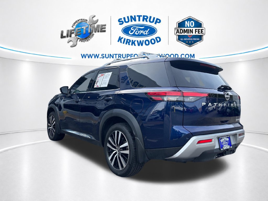 Used 2025 Nissan Pathfinder Platinum w/ Cargo Package FWD image 3